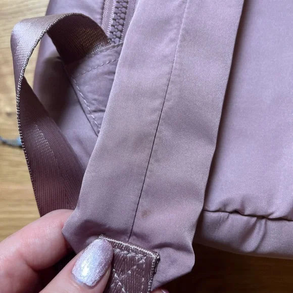 BearPaw mini puffer backpack - Picture 6 of 6